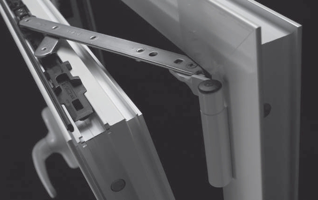 Регулировка защелки раздвижных алюминиевых окон - фото