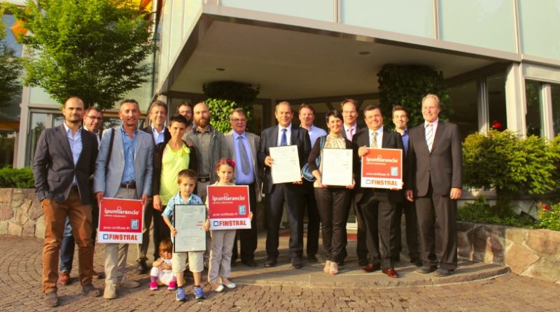 Posa certificata ift. Certificati i primi tre rivenditori Finstral