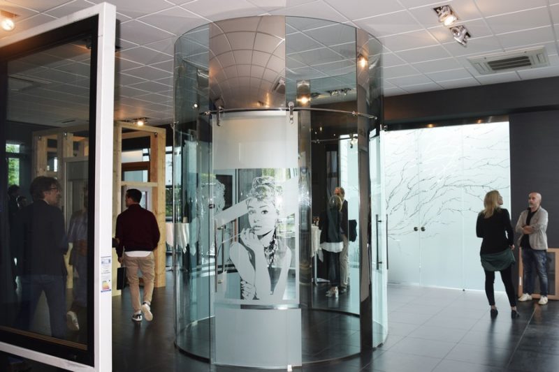 ES Finestra: nuovo Flagship Store Showroom Ca Mia