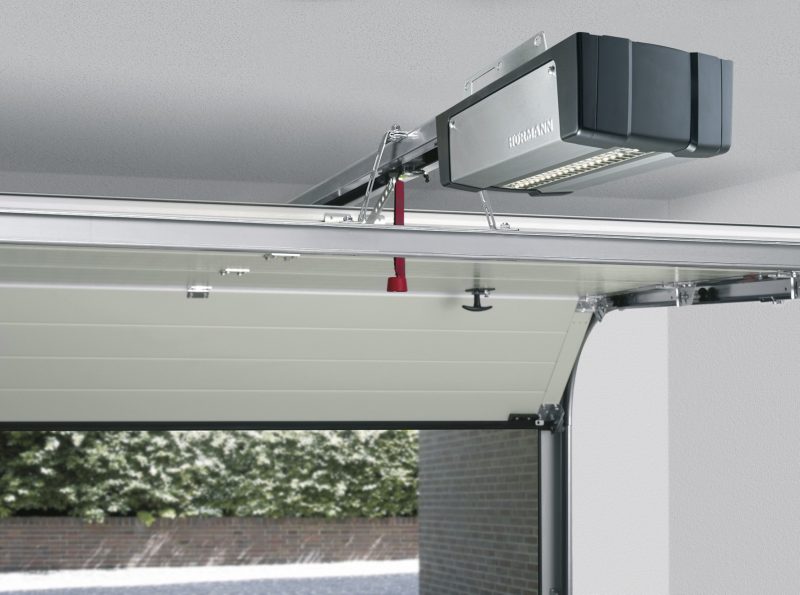 ProMatic 4, SupraMatic E4 e SupraMatic P4., nuove automazioni Hörmann per porte da garage
