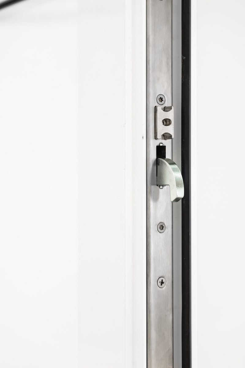 Cisa Multitop Matic, sistema di chiusura per porte in alluminio e ferro