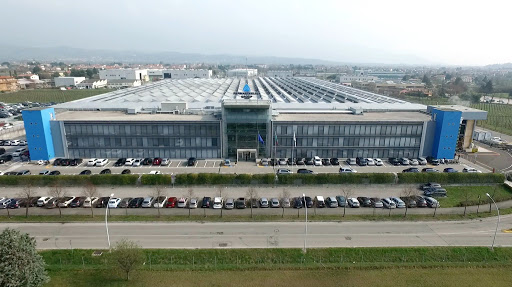Facciate continue. Permasteelisa passa all’americana Atlas Holding
