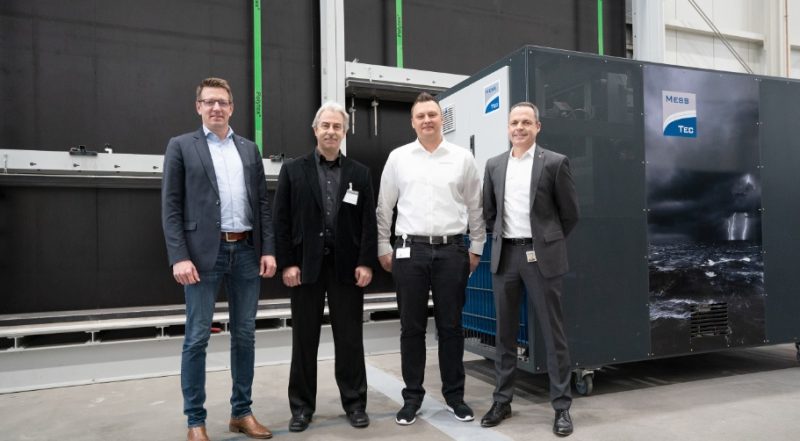 Nuova apparecchiatura di prova al Schüco Technologiezentrum