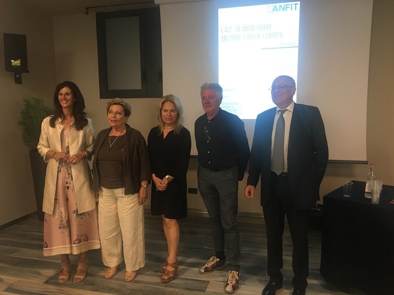 L’articolo 10 va abrogato!