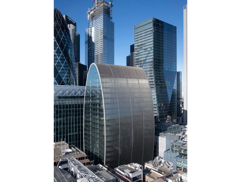 Involucro complesso a Londra by Focchi e AGC