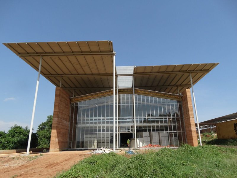 L’involucro italiano per l’ospedale pediatrico di Emergency in Uganda